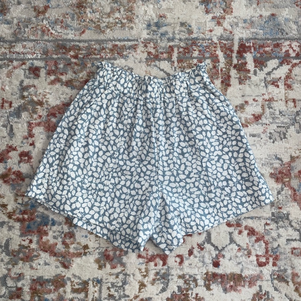 Abercrombie & Fitch Linen Pull-On Shorts